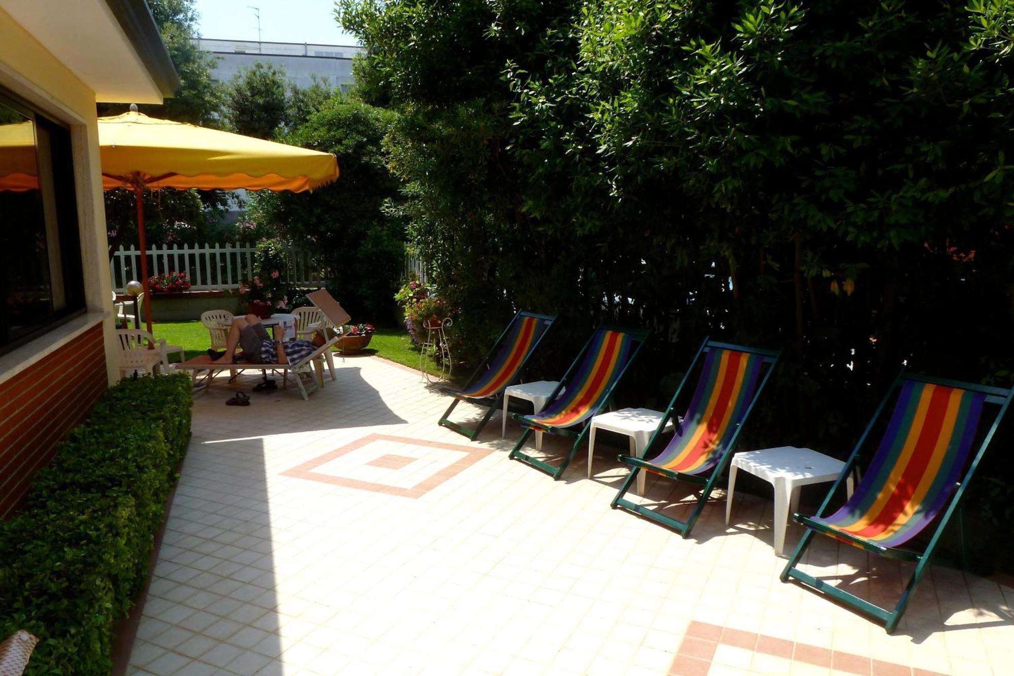 Hotel Versilia Lido di Camaiore Kültér fotó