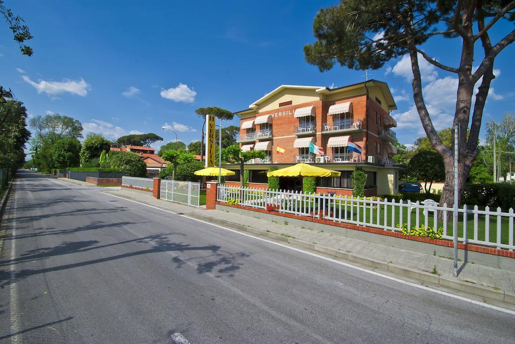 Hotel Versilia Lido di Camaiore Kültér fotó
