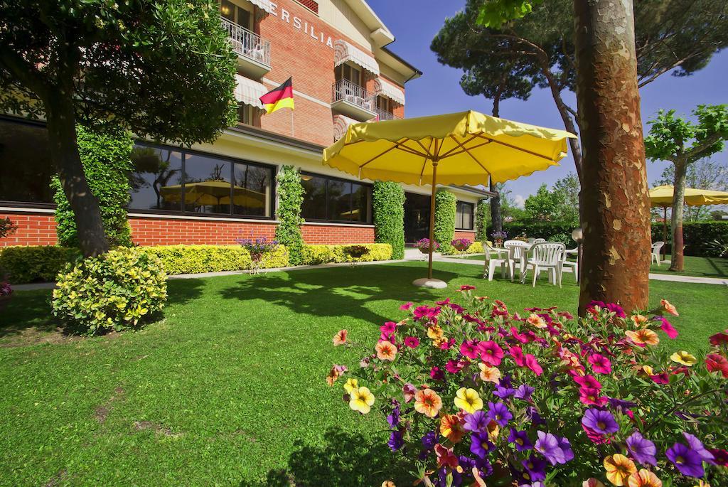 Hotel Versilia Lido di Camaiore Kültér fotó