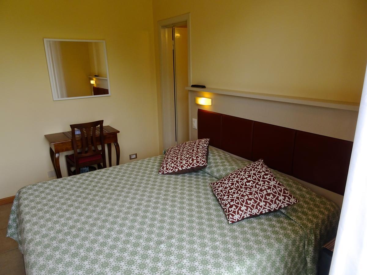 Hotel Versilia Lido di Camaiore Kültér fotó