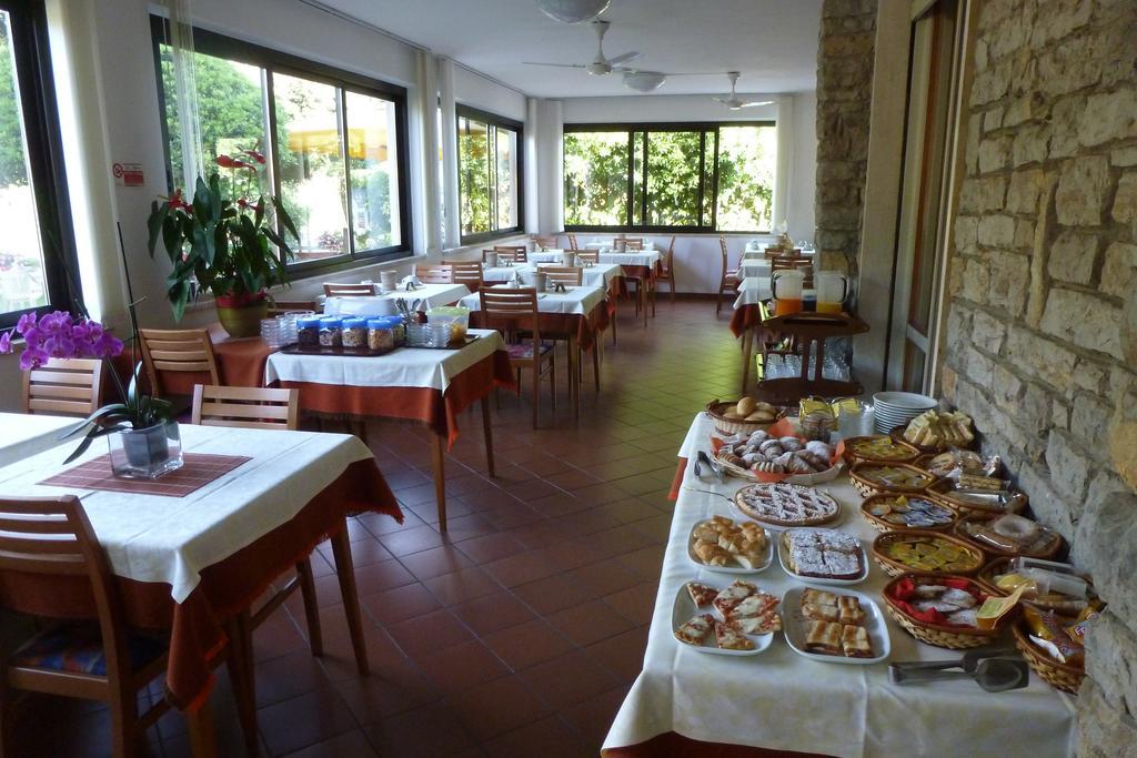 Hotel Versilia Lido di Camaiore Kültér fotó